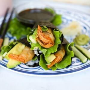 Final image of shrimp tempura hand roll.